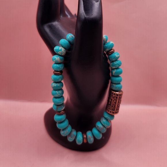 Turquoise Imperial Jasper and Copper Beaded Bracelet - Picture 2 of 6